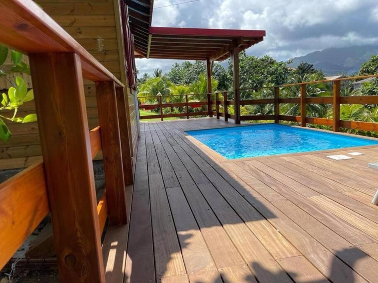 Villa Barthelemy ゴヤーヴ エクステリア 写真
